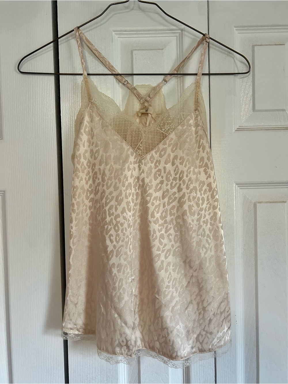 Boutique Silky Lace Trim Sleeveless Top in Champagne Leopard